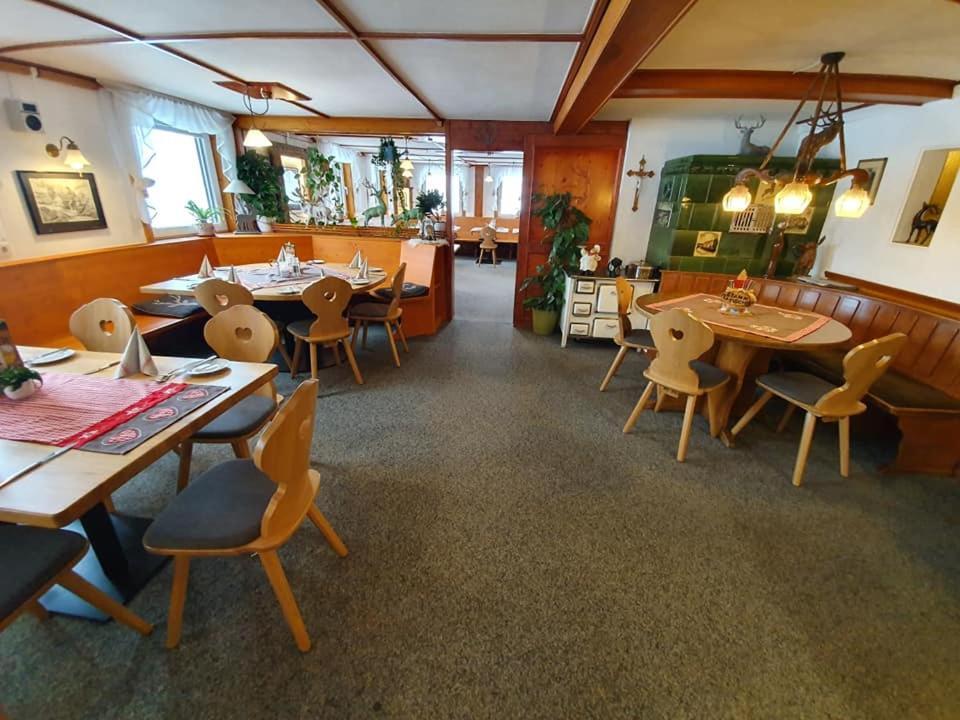 Hotel Gasthaus zum Hirschen Furtwangen Exterior foto